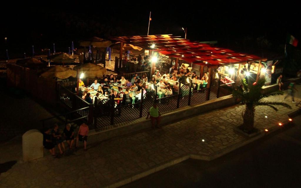 B&B Gattopardo คาริอาตี ภายนอก รูปภาพ