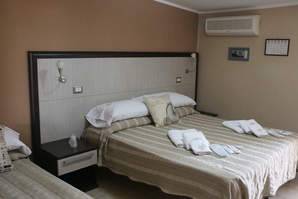 B&B Gattopardo คาริอาตี ภายนอก รูปภาพ