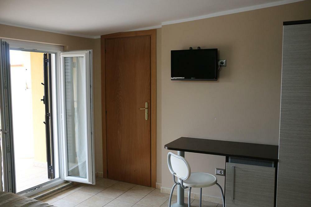 B&B Gattopardo คาริอาตี ภายนอก รูปภาพ